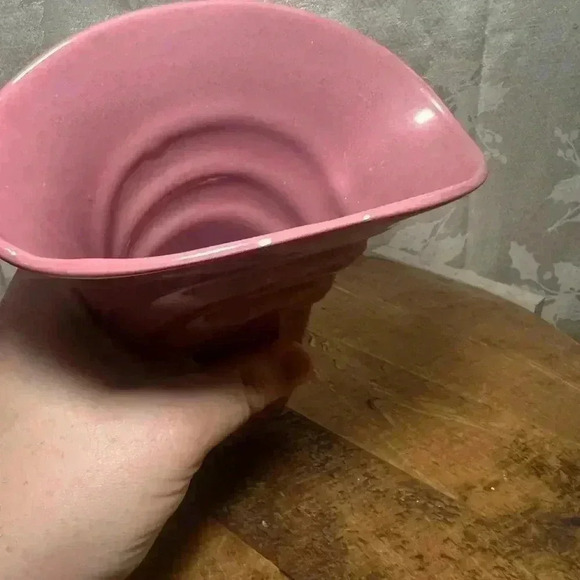 Vintage Art Deco  Pink Ceramic Vase - Picture 4 of 5
